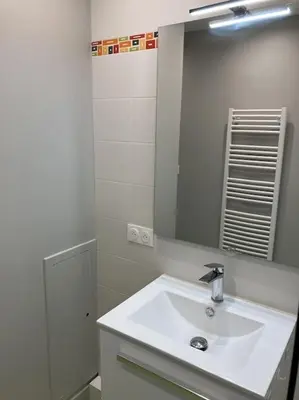Salle de bains dans l'établissement Les Pieds dans l'Eau