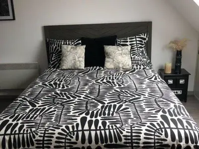 Un ou plusieurs lits dans un hébergement de l'établissement Duplex à 100m de la plage, balcon et parking gratuit - 4 pers. - FR-1-465-108