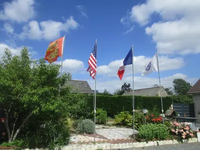 Jardin de l'établissement GITE LE LILAS