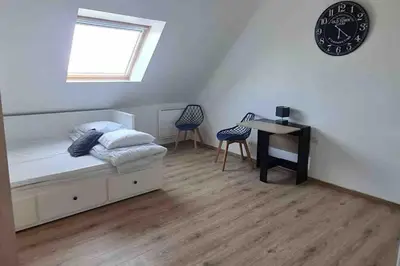 Un ou plusieurs lits dans un hébergement de l'établissement Villa Katharos avec SPA et piscine