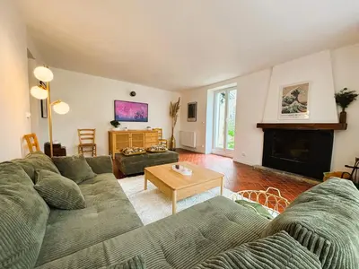 Coin salon dans l'établissement Villa des Malons - Maison à 100m de la plage