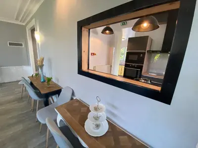 Cuisine ou kitchenette dans l'établissement La Clef Decamp Clos Minotte 30 pers jacuzzi, billard, baby-foot