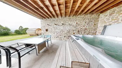 Piscine de l'établissement La Clef Decamp Maison des Bruyères 25pers jacuzzi, billard baby ou située à proximité