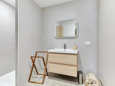 Salle de bains dans l'établissement Holiday Home Le Sund by Interhome