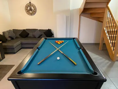 Billard dans l'établissement La Venais, maison de campagne