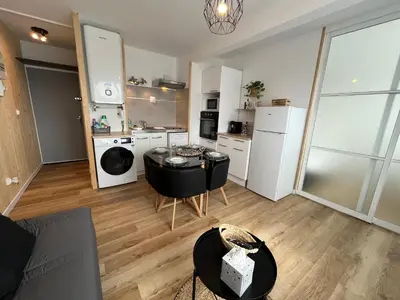 Cuisine ou kitchenette dans l'établissement Allium, Appt entièrement rénové avec parking