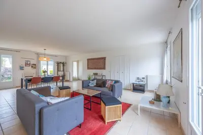 Coin salon dans l'établissement Le Nest quiet house in city center