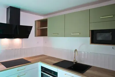 Cuisine ou kitchenette dans l'établissement Le domaine des figuiers - Gîte des pèlerins