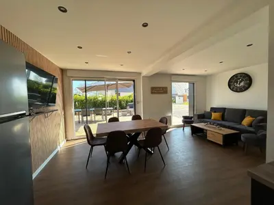 Coin salon dans l'établissement Gite avec Spa Le Rubis proche des plages du Débarquement Manche Normandie