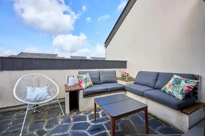 Coin salon dans l'établissement Prince - À 500m de la plage