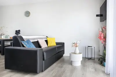Coin salon dans l'établissement Gîte Anna - Maison à proximité de la mer