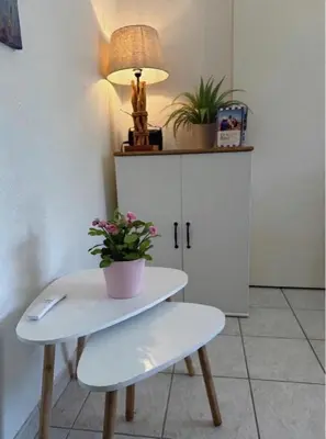 Cuisine ou kitchenette dans l'établissement L'ALOUETTE maison 4/5pers PISCINE/MER Cabourg à pied