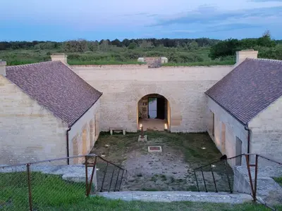 Plan de l'établissement Maison de vacances pour 6 personnes à 600m de la plage avec terrasse et jardin, idéale en famille - FR-1-788-13