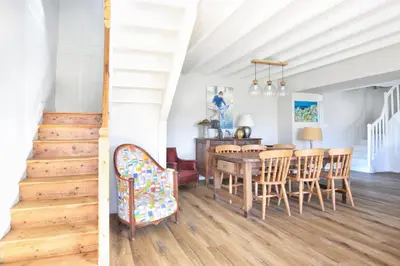 Coin salon dans l'établissement Le Cottage des Pêcheurs - Charmante Maison pour 6