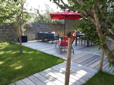 Jardin de l'établissement Le Plongeoir
