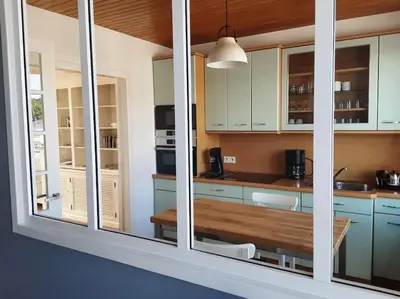 Cuisine ou kitchenette dans l'établissement Le Plongeoir