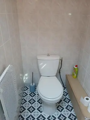 Salle de bains dans l'établissement Studio neuf et équipé bord de mer