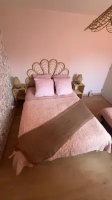 Un ou plusieurs lits dans un hébergement de l'établissement Le Cottage d'Emmy - Rose