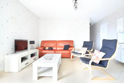 Télévision ou salle de divertissement dans l'établissement Un tour dans la Manche - A 500 m de la plage