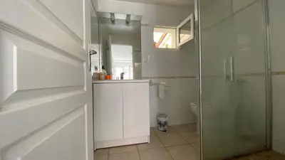 Salle de bains dans l'établissement Entre Roches et Marées