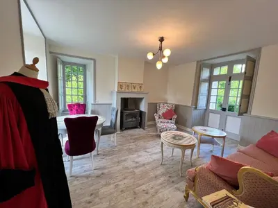 Coin salon dans l'établissement Château Normandy - Viking Heritage, Pet Friedly