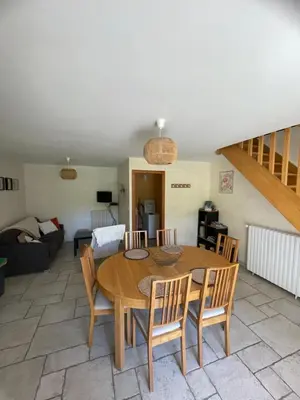 Coin salon dans l'établissement Gîte à la campagne