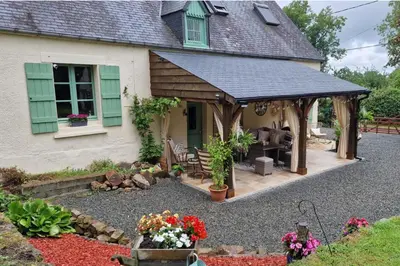 Jardin de l'établissement 3 Bed Cottage Sleeps 6 - Enclosed Patio -Fireplace