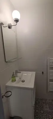 Salle de bains dans l'établissement Cassiopée-SILS - T1 28 M2