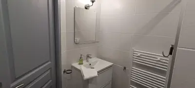 Salle de bains dans l'établissement Cassiopée-SILS - T1 28 M2