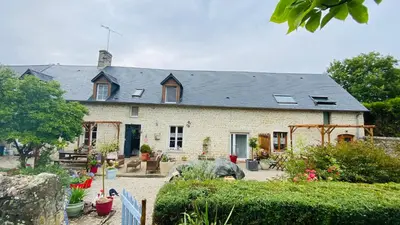 Jardin de l'établissement Gîte 5 personnes - Le Refuge des Parachutistes - en bordure du marais