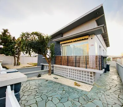 Balcon ou terrasse dans l'établissement Belle maison avec jardin expose plein sud proche centre ville