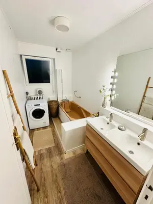 Plan de l'établissement Belle maison avec jardin expose plein sud proche centre ville