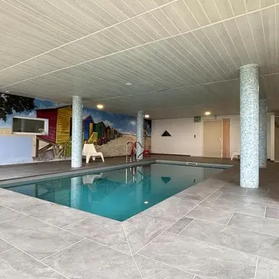 Le Havre Normand Villa piscine intérieure terrain de pétanque baby foot