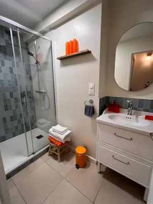 Salle de bains dans l'établissement Namthalé - maisonnette cosy proche mer