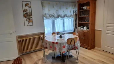 Plan de l'établissement Maison charmante à Saint-Martin-des-Entrées