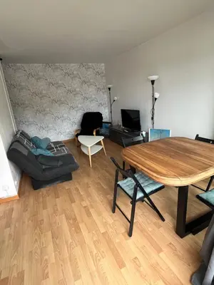 Télévision ou salle de divertissement dans l'établissement Normandy trip 5 min à pied de la plage