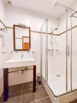 Salle de bains dans l'établissement Le Haras des Charmilles