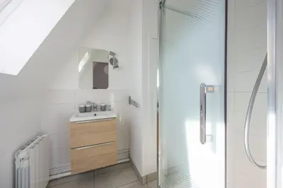 Salle de bains dans l'établissement Duplex Les Mouettes - Welkeys