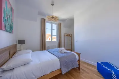 Un ou plusieurs lits dans un hébergement de l'établissement La Maison du Fleuve - Welkeys