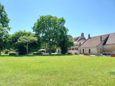 Jardin de l'établissement Le Haras des Charmilles