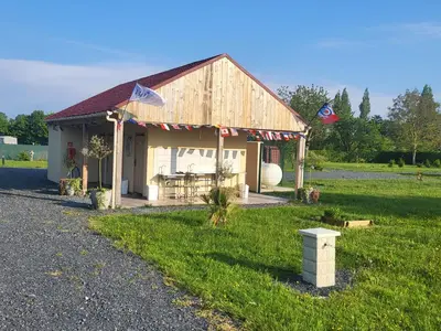 Jardin de l'établissement Camping Aire Natuelle d'Agy