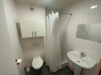 Salle de bains dans l'établissement les moulins - chambre 2