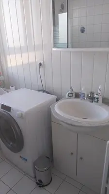 Salle de bains dans l'établissement Appartement à 1km de la gare de Caen et 9 Kms de la plage