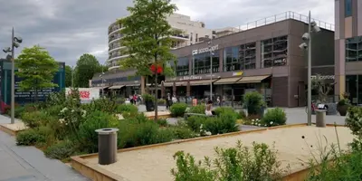 Jardin de l'établissement Appartement à 1km de la gare de Caen et 9 Kms de la plage
