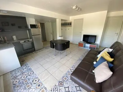 Cuisine ou kitchenette dans l'établissement Appartement dans Villa