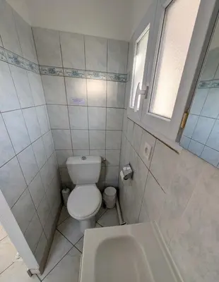 Salle de bains dans l'établissement Paisible - Proche Palais des Sports et Zénith