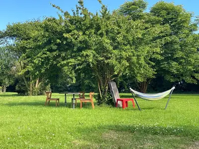 Jardin de l'établissement Le Domaine Des Roses Normandie Foulognes