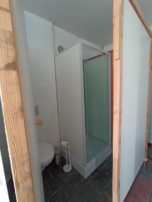 Salle de bains dans l'établissement gite familiale
