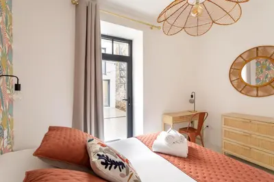 Un ou plusieurs lits dans un hébergement de l'établissement Ty Peskaiden 0 - Appartement vue mer