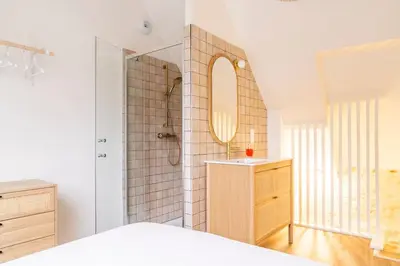 Salle de bains dans l'établissement Superbe duplex avec vue